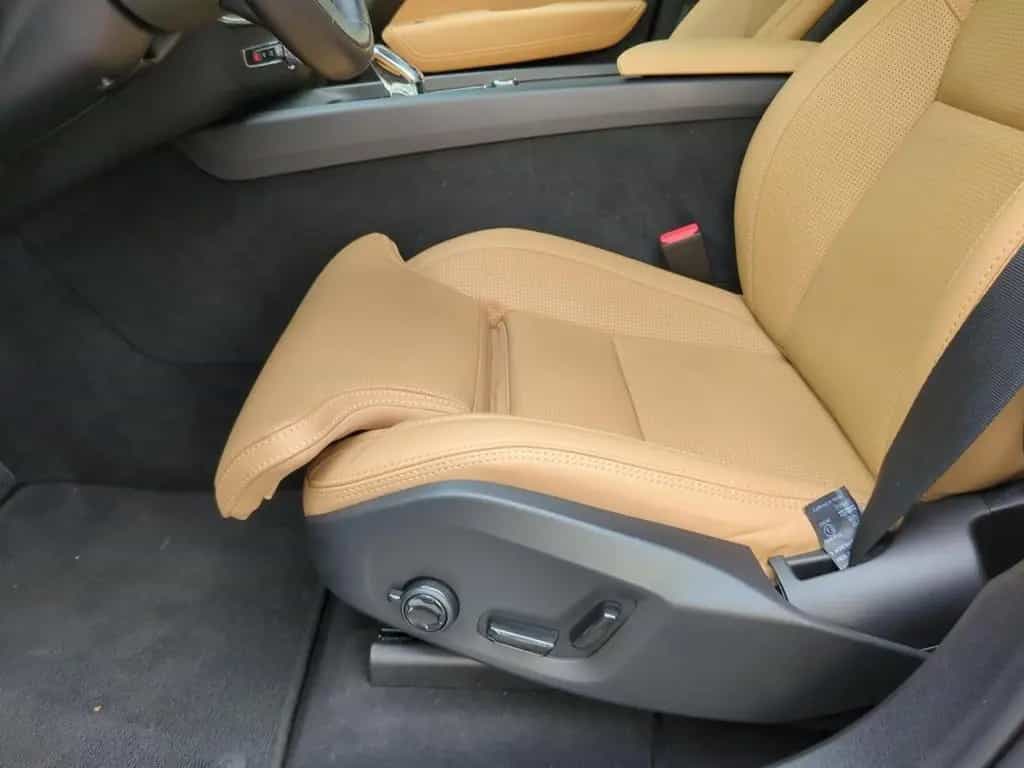 Volvo XC60 B6 AWD Inscription *Luft*SH*Pano*Nappa* 02/2022-photo-28