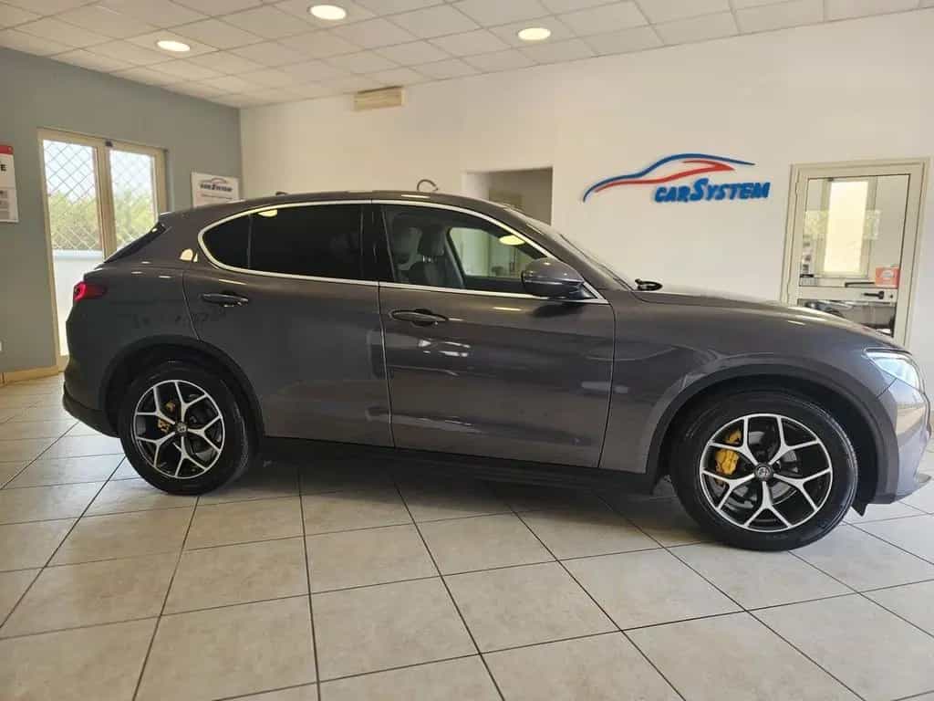 Alfa Romeo Stelvio 2.2 Turbodiesel 190 CV AT8 Su 06/2019-photo-3