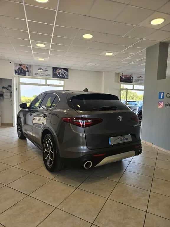 Alfa Romeo Stelvio 2.2 Turbodiesel 190 CV AT8 Su 06/2019-photo-4