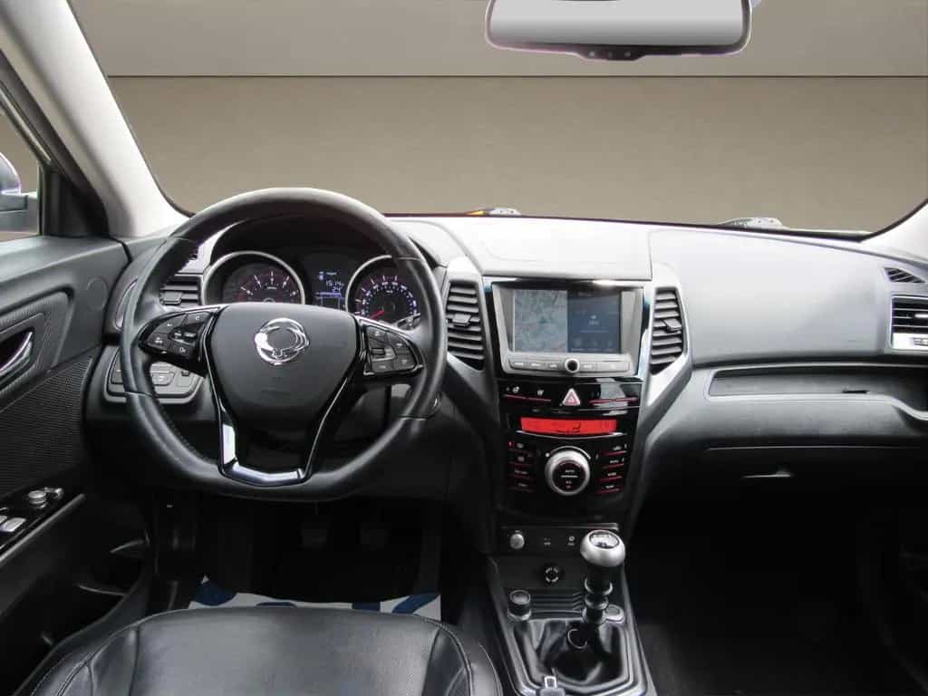 Ssangyong Tivoli 1.6 e-XGi 160 SAPPHIRE 2WD, NAVI, AHK.. 08/2018-photo-12