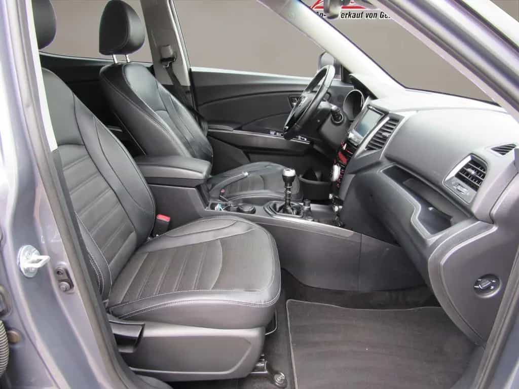 Ssangyong Tivoli 1.6 e-XGi 160 SAPPHIRE 2WD, NAVI, AHK.. 08/2018-photo-16