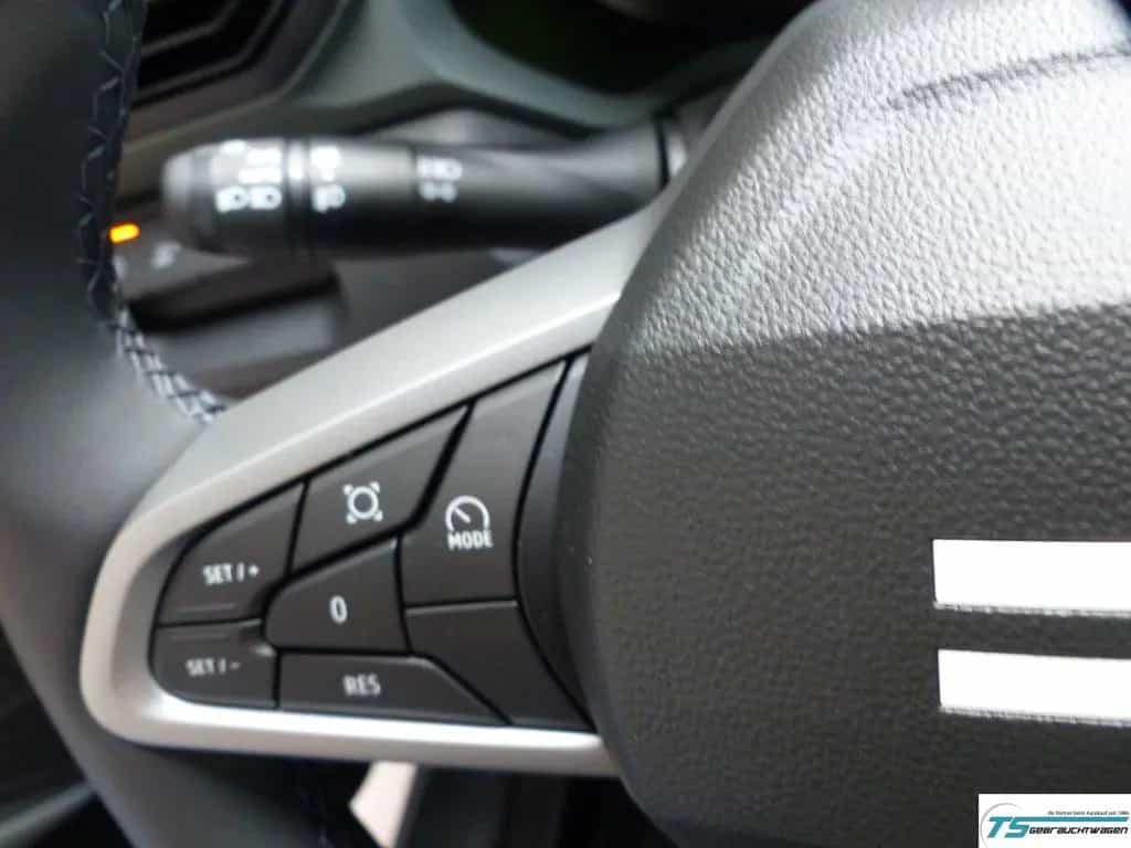 Dacia Duster 1.2 TCe 4x4 Extreme+360Cam+LED+Keyless 06/2025-photo-16