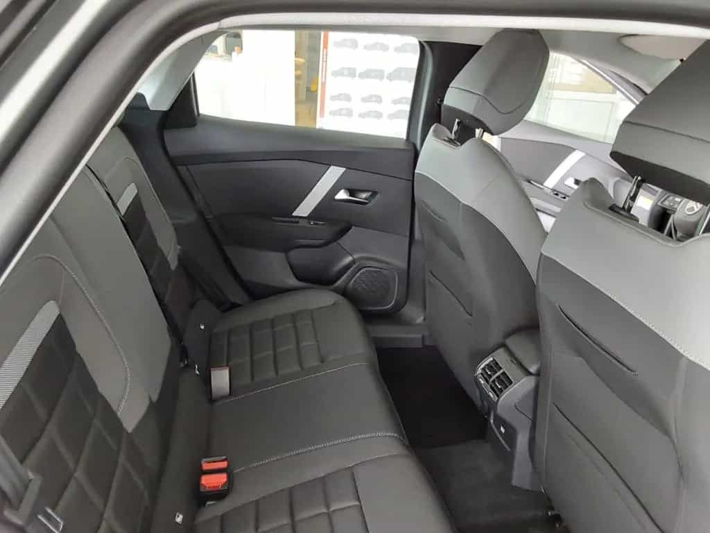 Citroën C4 1.2 EU6e PureTech 130 S&S EAT8 Plus 07/2025-photo-10