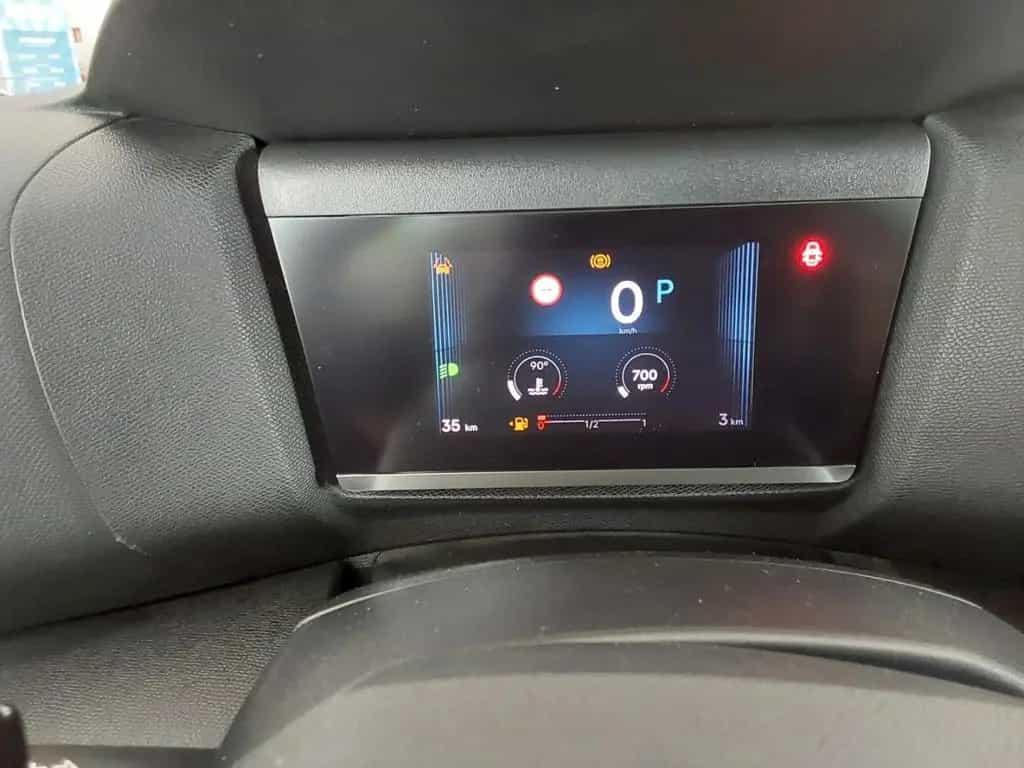 Citroën C4 1.2 EU6e PureTech 130 S&S EAT8 Plus 07/2025-photo-17