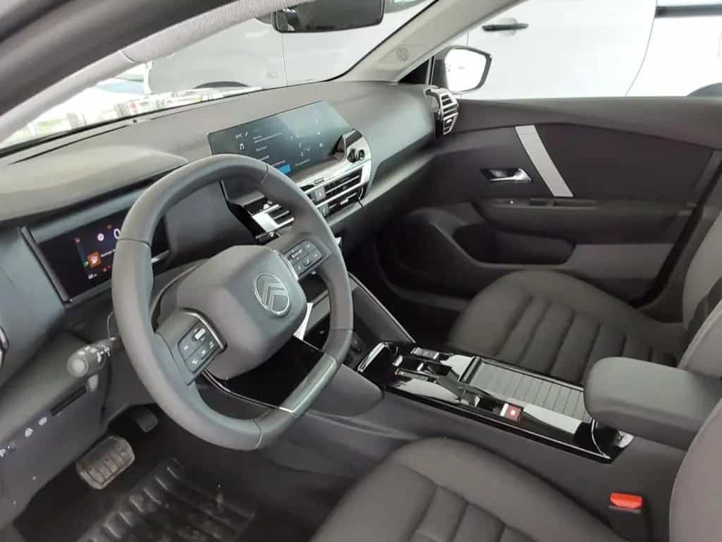 Citroën C4 1.2 EU6e PureTech 130 S&S EAT8 Plus 07/2025-photo-8