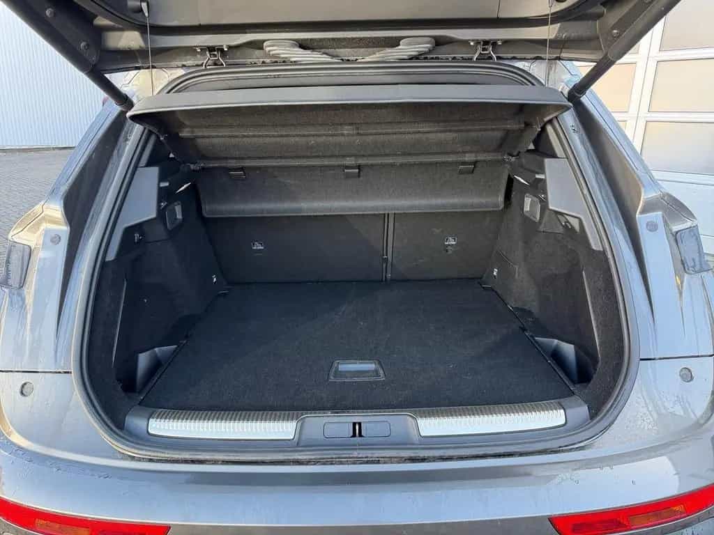 DS Automobiles DS7 (Crossback) DS7 CROSSBACK PERFLI BHDI 180 NAVI,ELEKTR.HECKKL 07/2018-photo-11