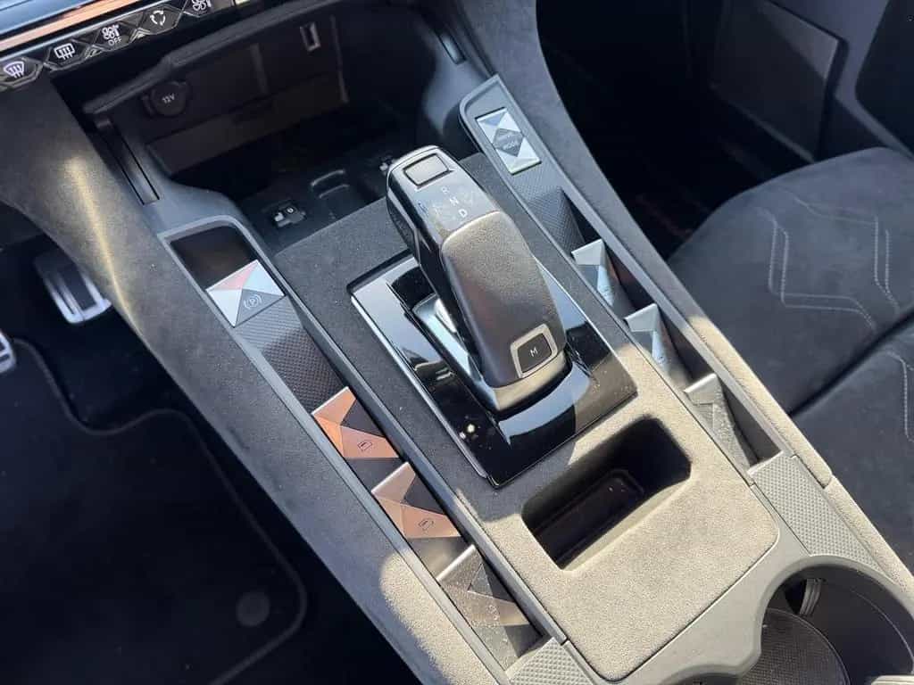 DS Automobiles DS7 (Crossback) DS7 CROSSBACK PERFLI BHDI 180 NAVI,ELEKTR.HECKKL 07/2018-photo-13