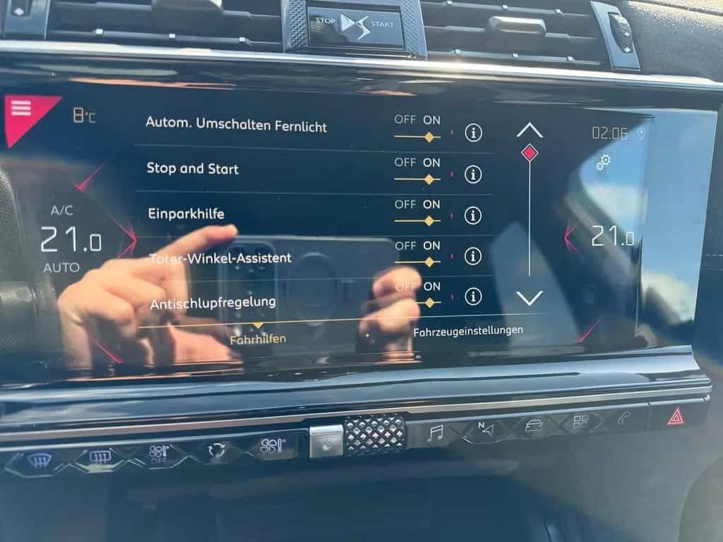 DS Automobiles DS7 (Crossback) DS7 CROSSBACK PERFLI BHDI 180 NAVI,ELEKTR.HECKKL 07/2018-photo-19