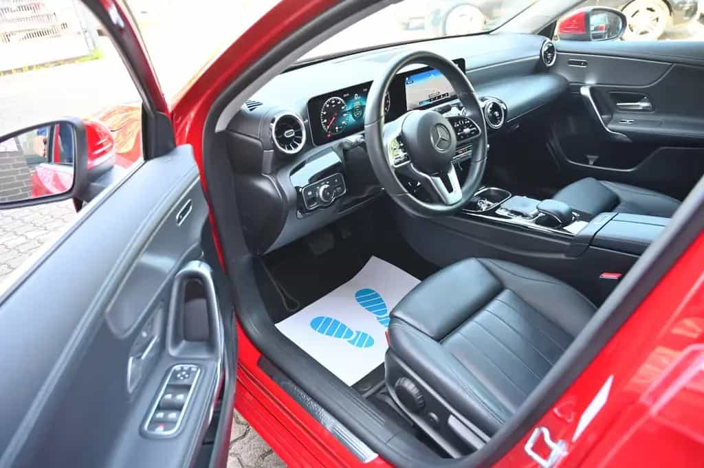 Mercedes-Benz A 250 Progressive Leder Navi LED PDC Tempomat 07/2018-photo-12