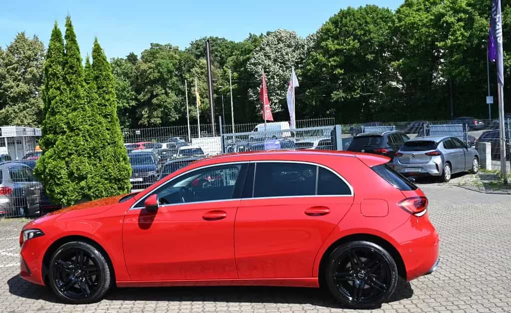 Mercedes-Benz A 250 Progressive Leder Navi LED PDC Tempomat 07/2018-photo-4