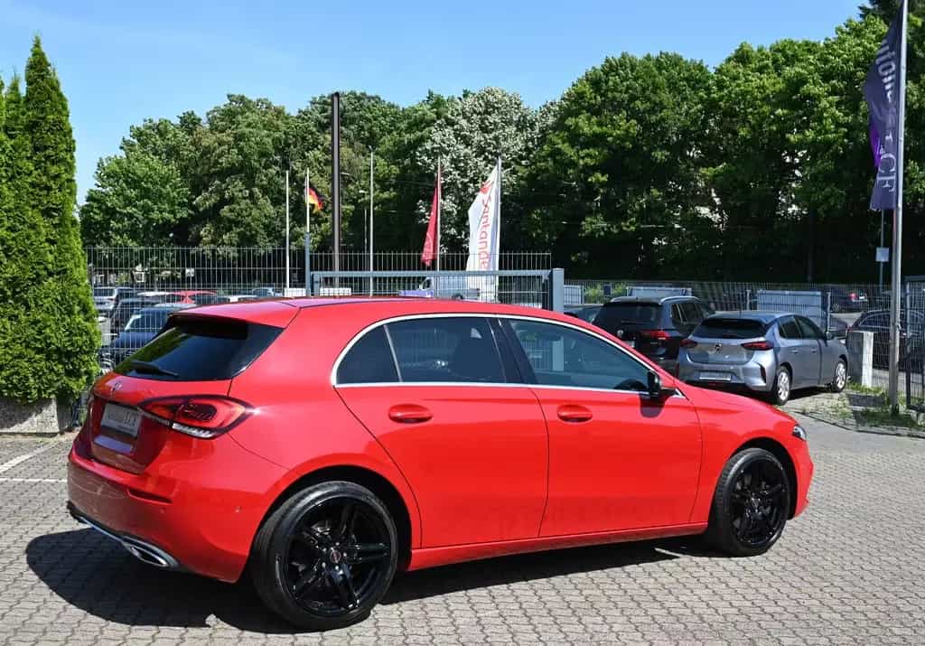 Mercedes-Benz A 250 Progressive Leder Navi LED PDC Tempomat 07/2018-photo-5