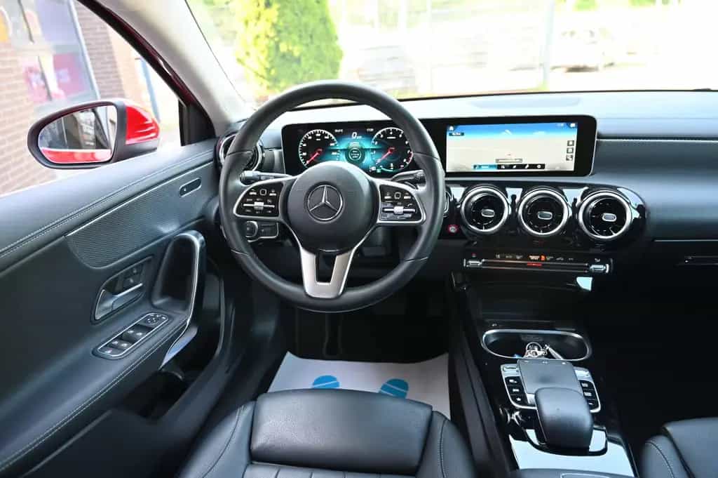 Mercedes-Benz A 250 Progressive Leder Navi LED PDC Tempomat 07/2018-photo-9