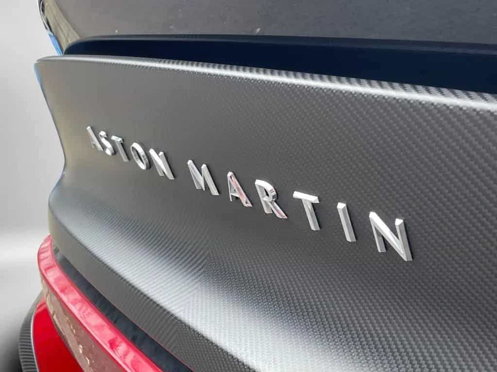 Aston Martin Vanquish MY25 01/2025-photo-11