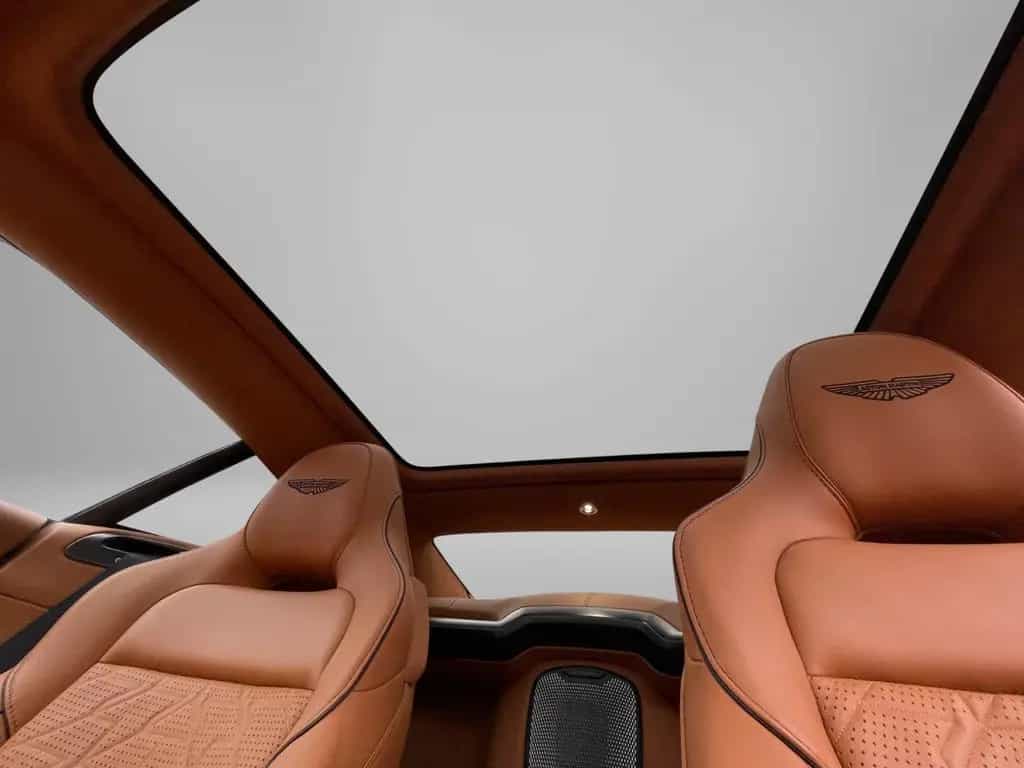 Aston Martin Vanquish MY25 01/2025-photo-29
