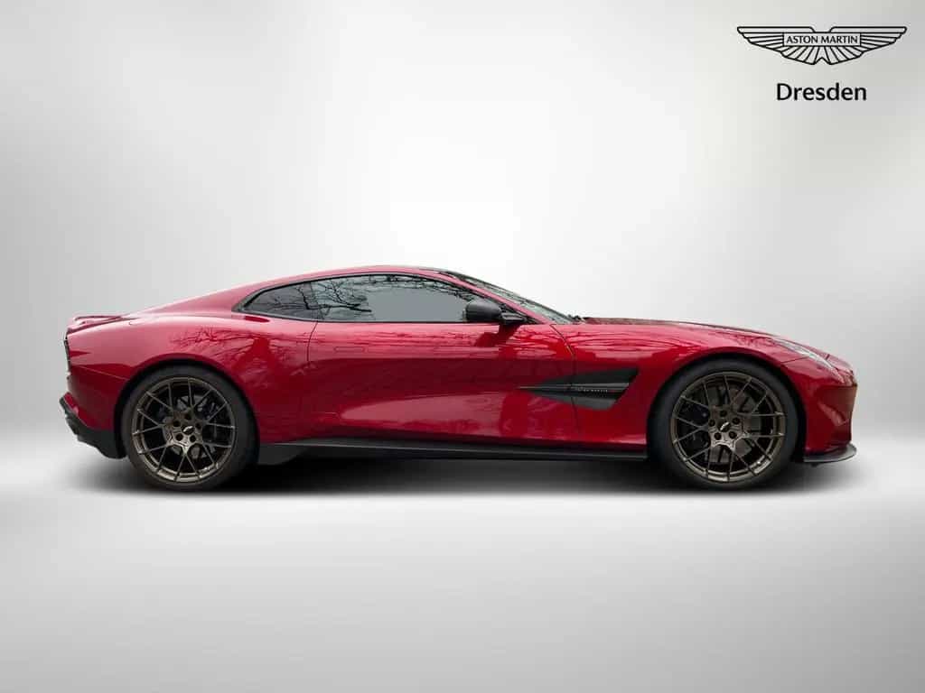 Aston Martin Vanquish MY25 01/2025-photo-3