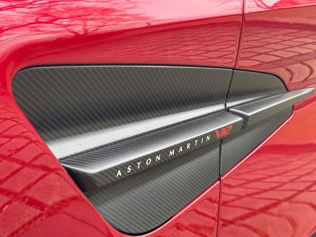 Aston Martin Vanquish MY25 01/2025-photo-9