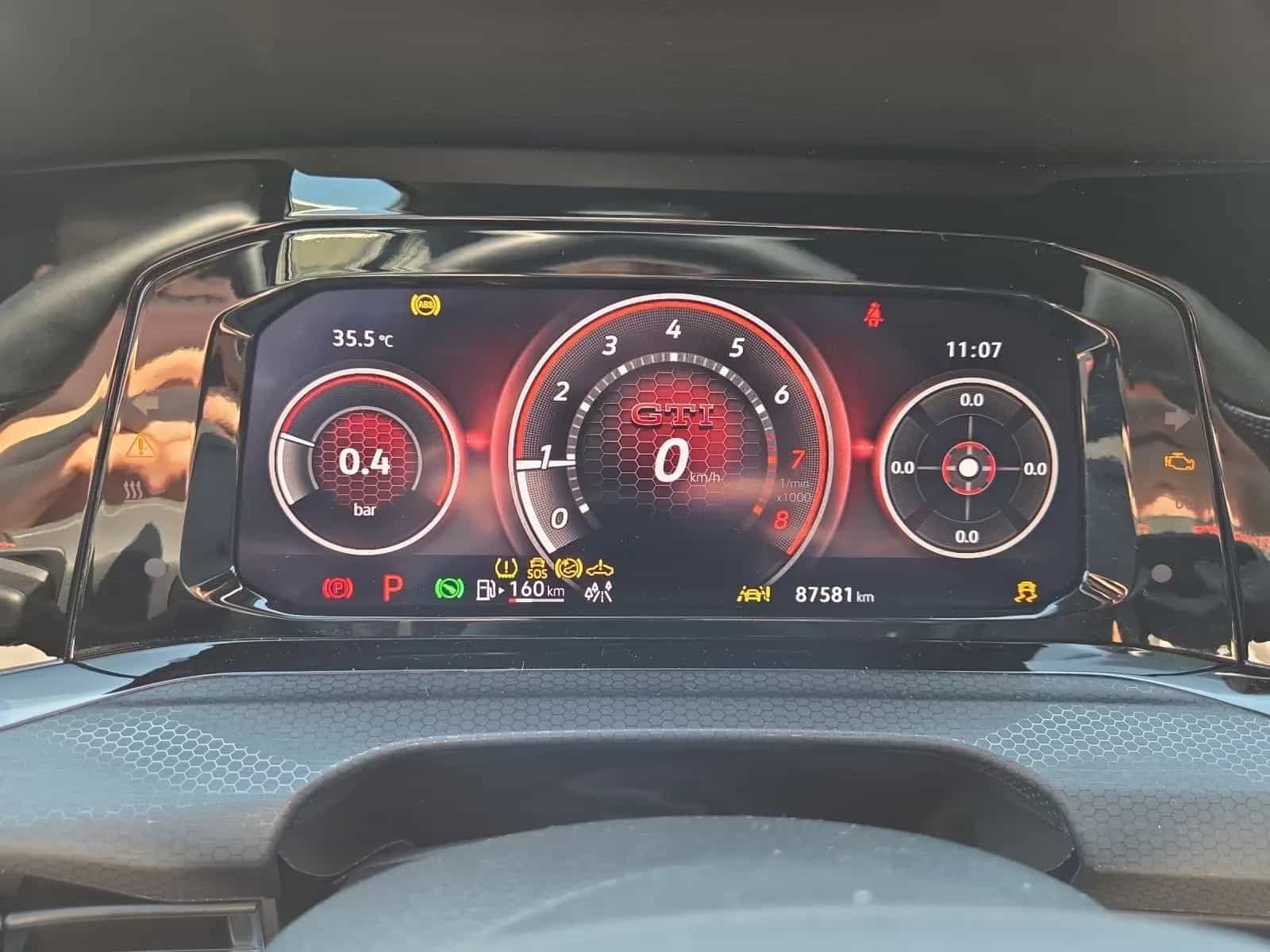 Volkswagen Golf GTI *BLACKSTYLE*19ZOLL*PANO*AHK*KEYLESS*APP 11/2023-photo-11