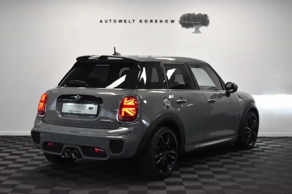 MINI Cooper _S JCW *LED *KAMERA *ACC *SHZ *KEYLESS *KA 02/2019-photo-8