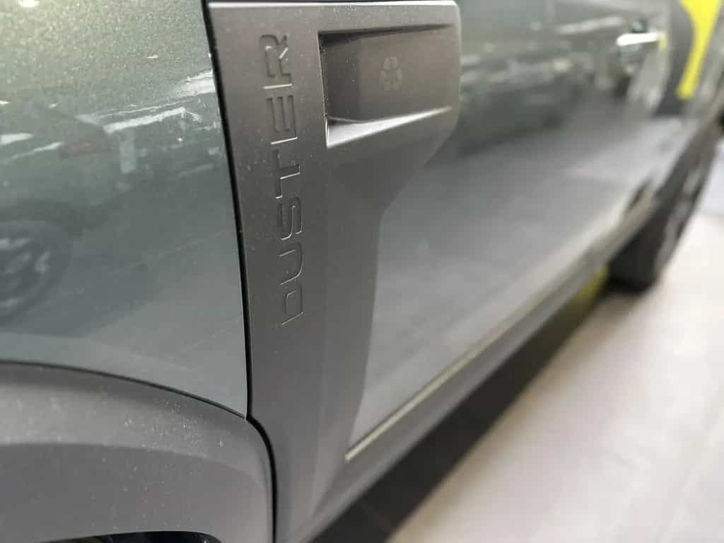 Dacia Duster Extreme TCe 130 04/2025-photo-27