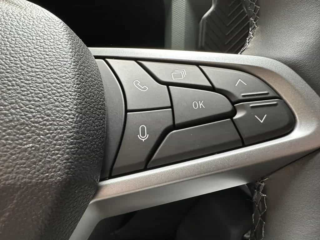 Dacia Duster Extreme TCe 130 04/2025-photo-37