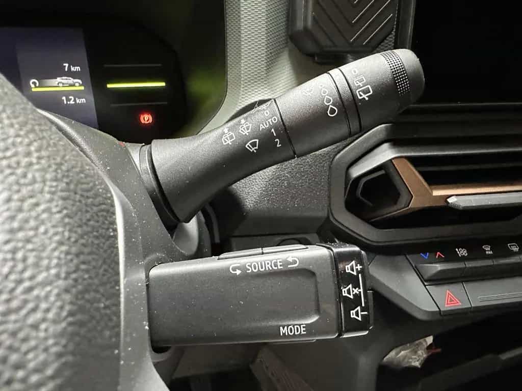 Dacia Duster Extreme TCe 130 04/2025-photo-39
