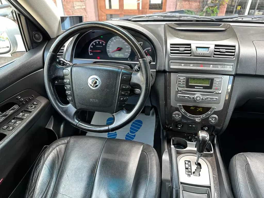 Ssangyong REXTON W Sapphire 4WD/Automatik/Leder/AHK 2.6T 07/2015-photo-19