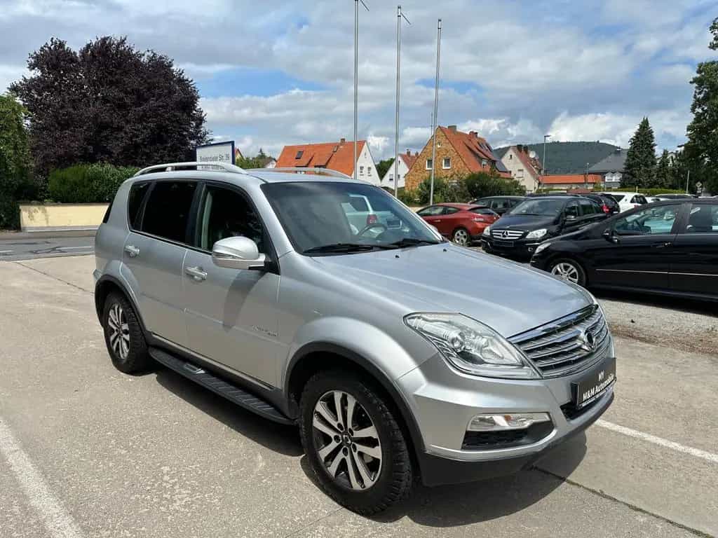 Ssangyong REXTON W Sapphire 4WD/Automatik/Leder/AHK 2.6T 07/2015-photo-6