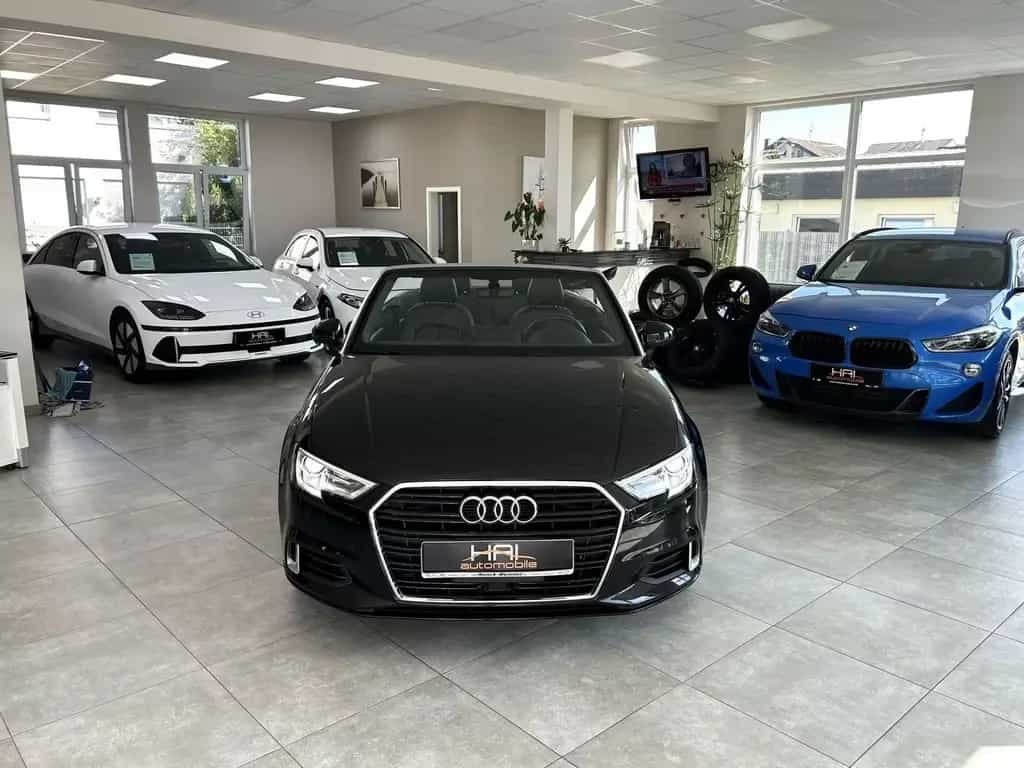 Audi A3 2.0 TFSI Automatik/Leder/Kamera/Apple Car 07/2017-photo-1