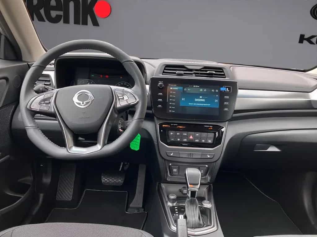 KGM Tivoli Nomad 1.5 2WD *LED/SHZ/RFK/APP/PDC* null-photo-12