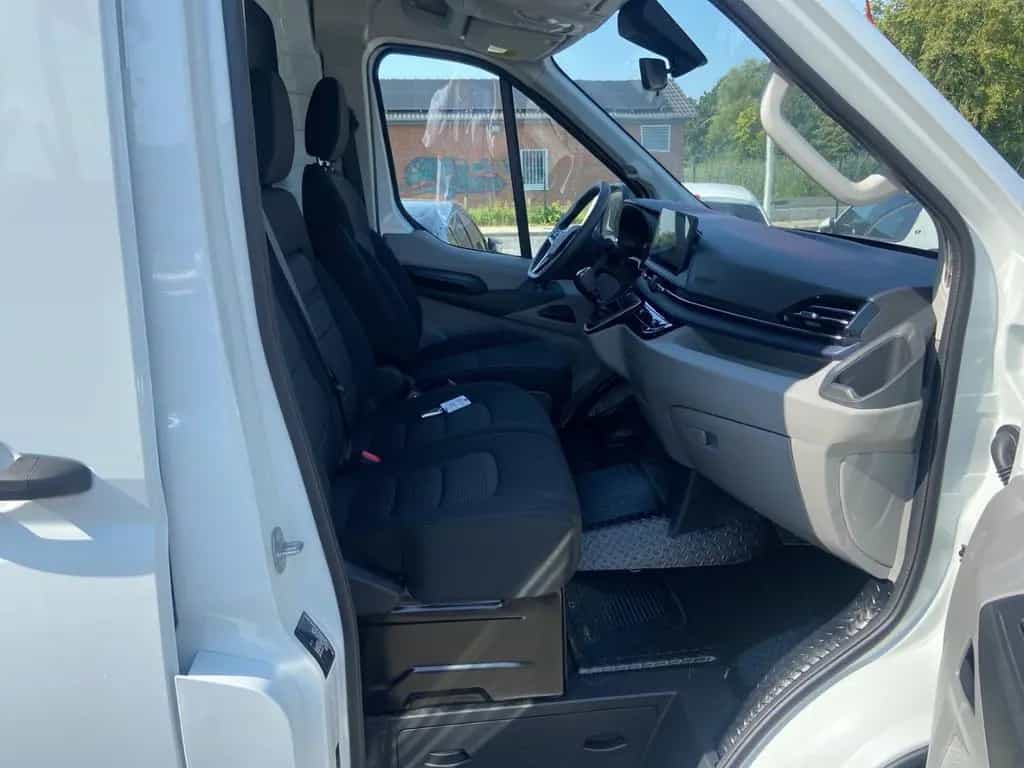 Maxus Deliver 9 Deliver9 KW 2.0 L3H2 FWD Luxury LED CarPlay DAB null-photo-11