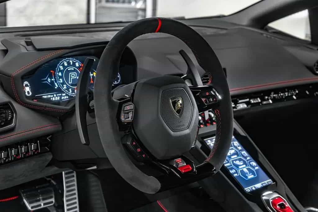 Lamborghini Huracán Sterrato SENSONUM/SPORTSEAT/LED/1of1499/ null-photo-11