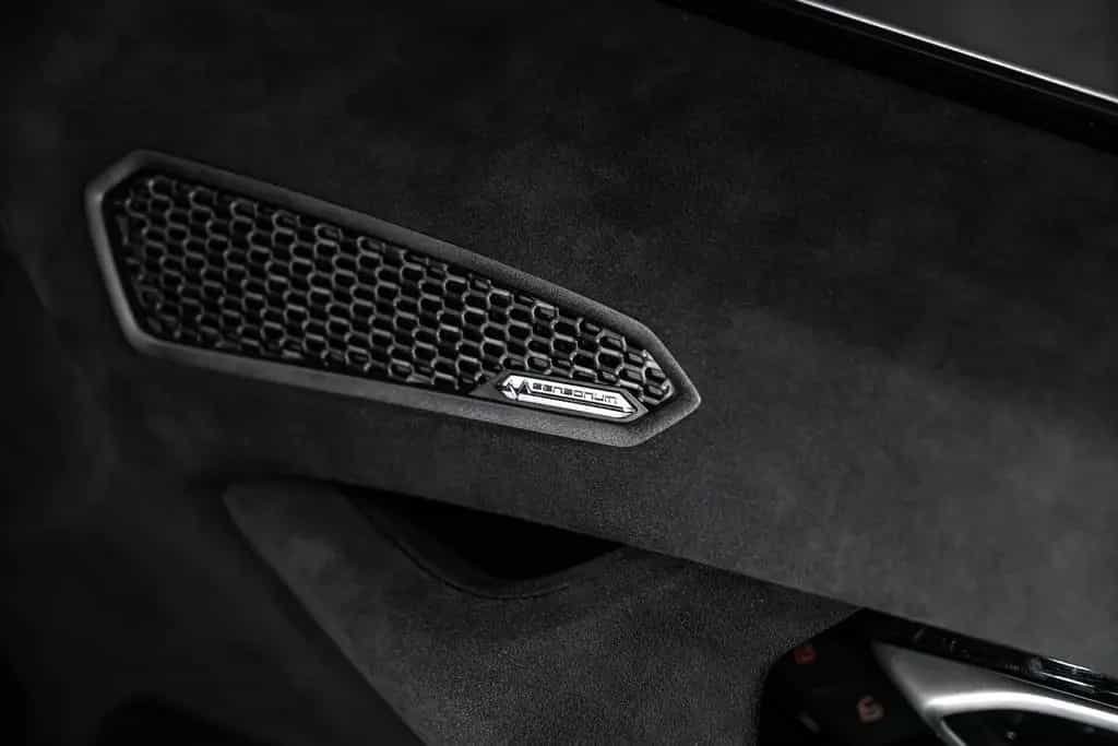 Lamborghini Huracán Sterrato SENSONUM/SPORTSEAT/LED/1of1499/ null-photo-19