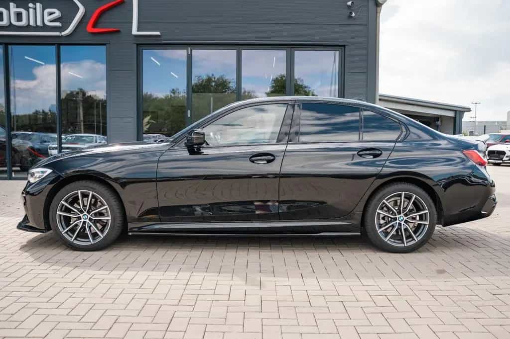 BMW 3 Series 330 Baureihe 3 Lim. 330 i xDrive M Sport 02/2020-photo-11