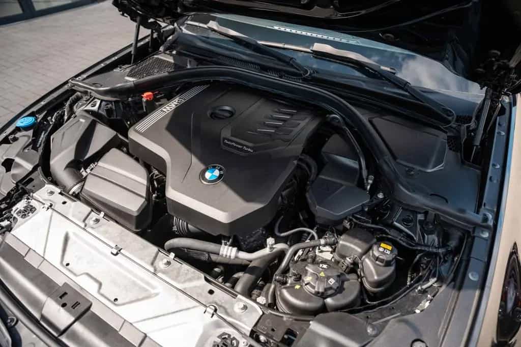 BMW 3 Series 330 Baureihe 3 Lim. 330 i xDrive M Sport 02/2020-photo-19
