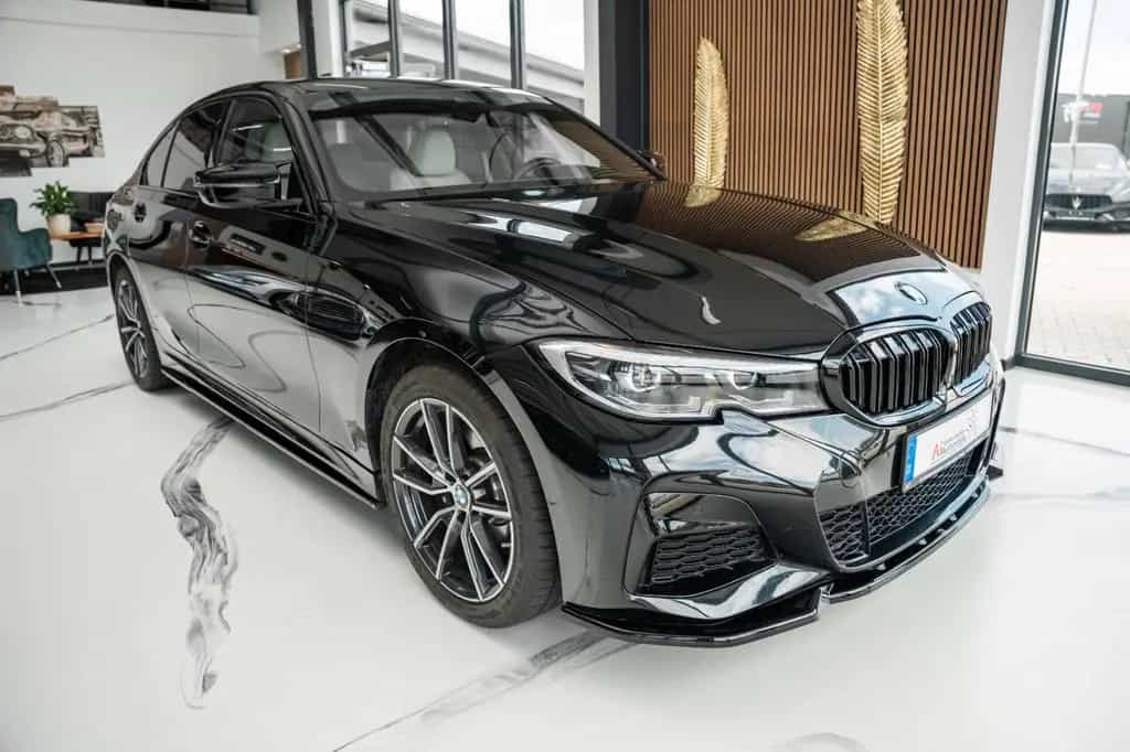 BMW 3 Series 330 Baureihe 3 Lim. 330 i xDrive M Sport 02/2020-photo-2