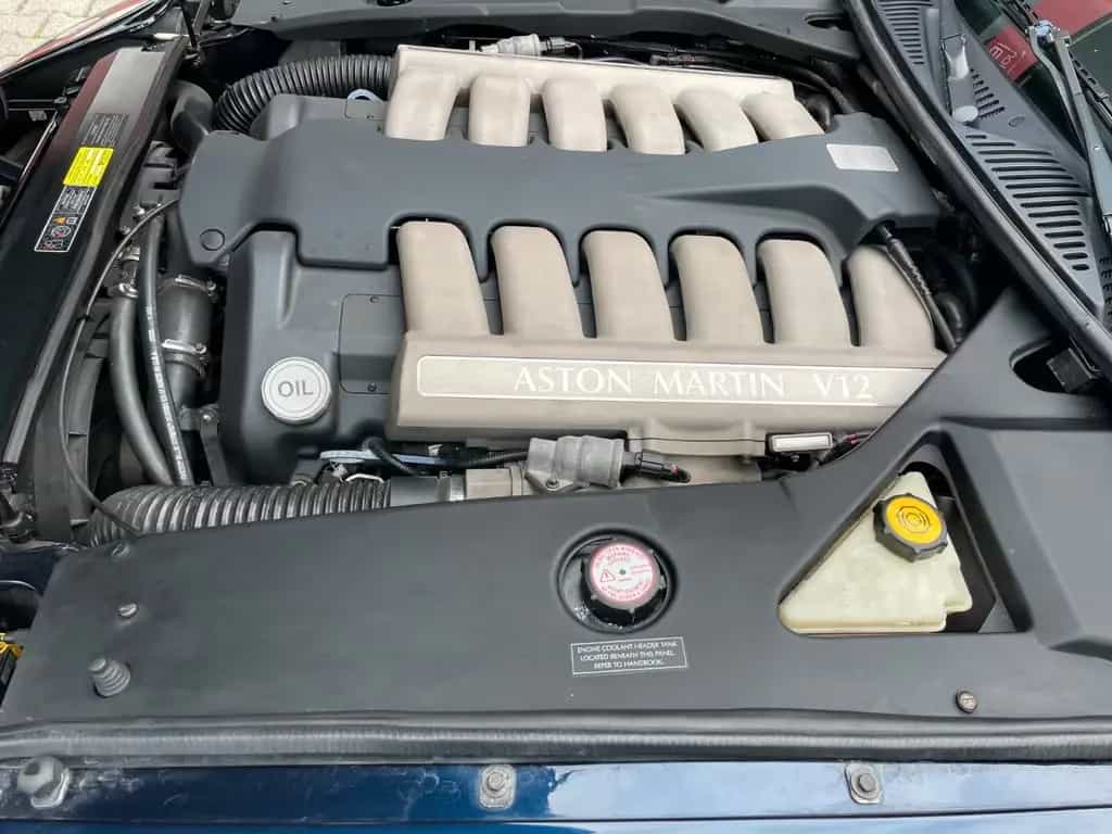 Aston Martin DB7 V12 Vantage Volante -dt. Auto- KD Heft 09/2003-photo-19