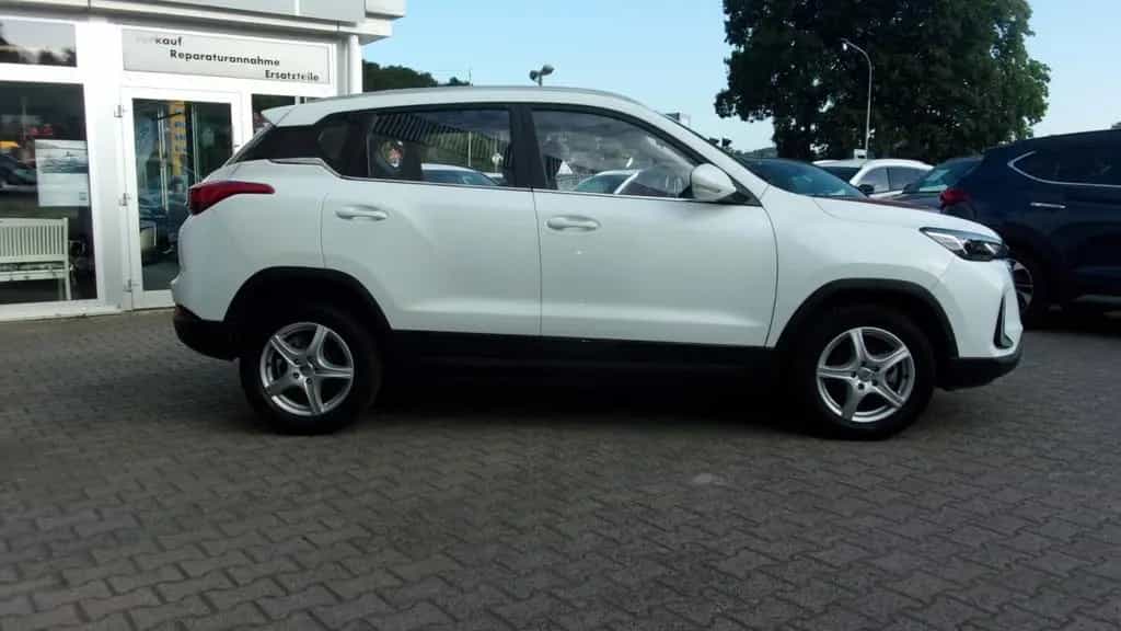 BAIC Senova X35 04/2023-photo-2