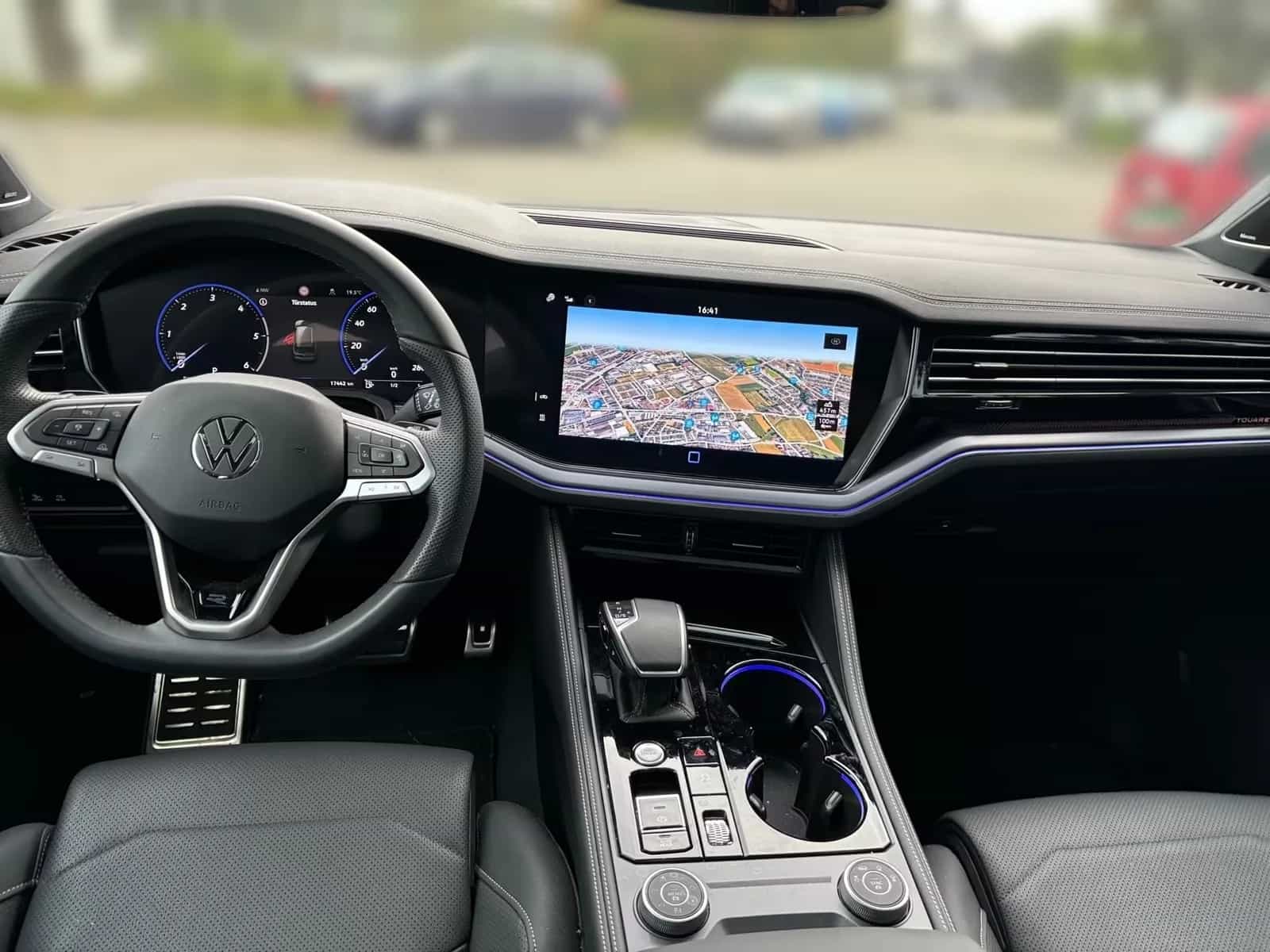 Volkswagen Touareg 09/2024-photo-13