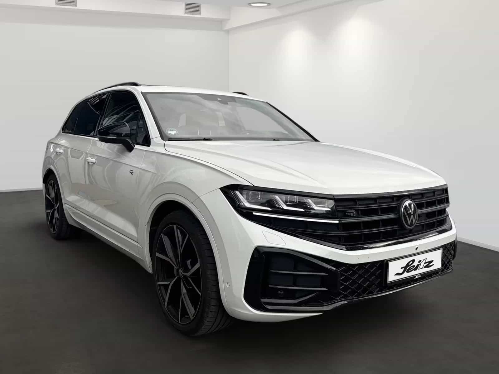Volkswagen Touareg 09/2024-photo-3