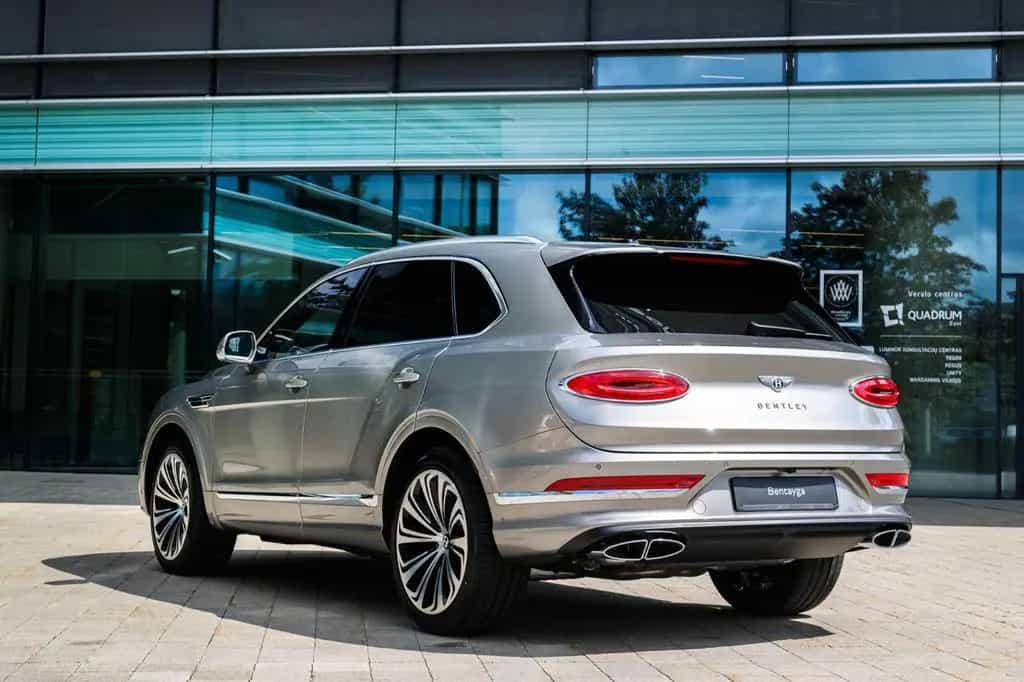 Bentley Bentayga 4.0 V8 Azure 4WD Autom. 09/2025-photo-6