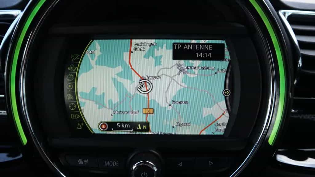 MINI Cooper Clubman 1,5-Xenon-Navi-Teilleder-GRA-BT 11/2015-photo-12
