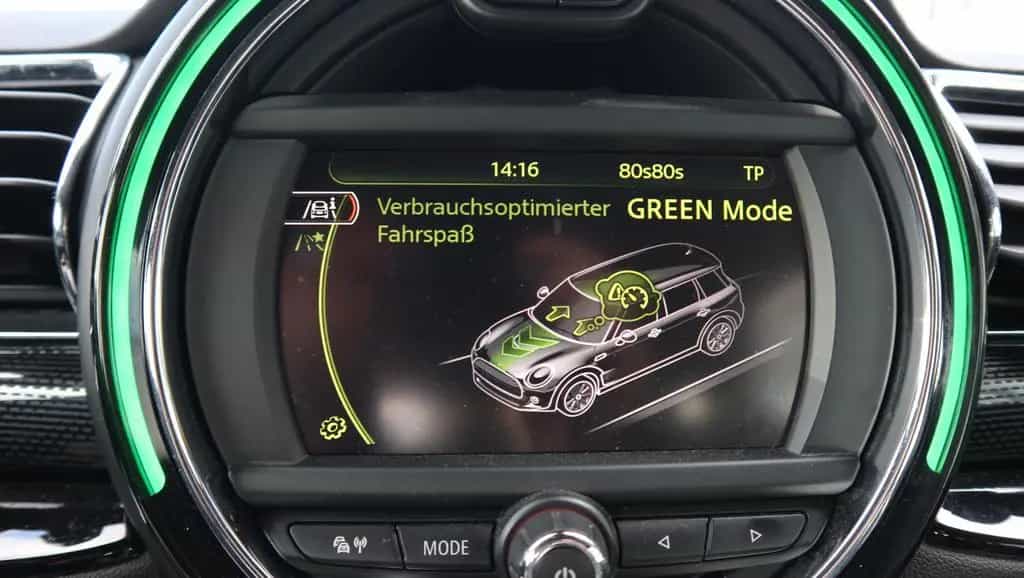MINI Cooper Clubman 1,5-Xenon-Navi-Teilleder-GRA-BT 11/2015-photo-18