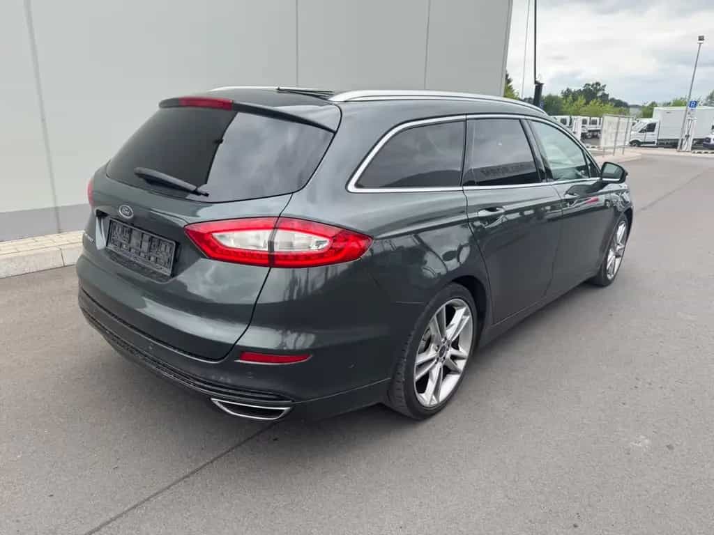 Ford Mondeo Titanium Navi*LED*Leder*AHK*PanoDach 02/2016-photo-1