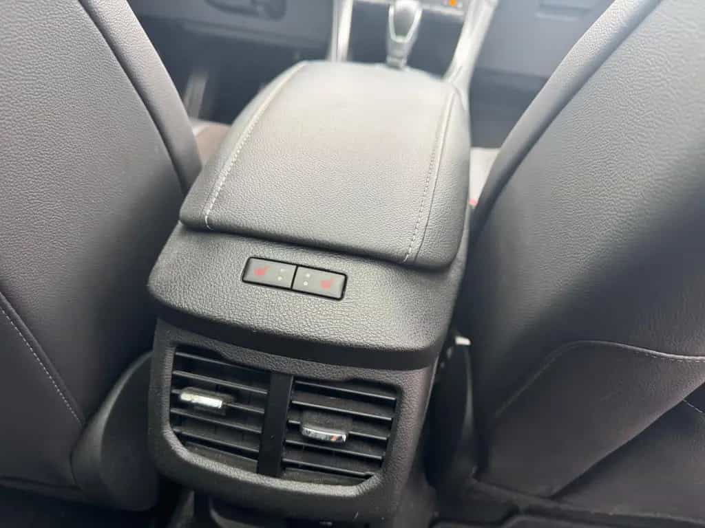 Ford Mondeo Titanium Navi*LED*Leder*AHK*PanoDach 02/2016-photo-10