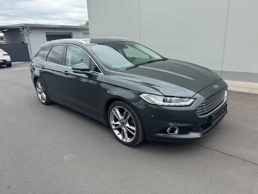 Ford Mondeo Titanium Navi*LED*Leder*AHK*PanoDach 02/2016-photo-2