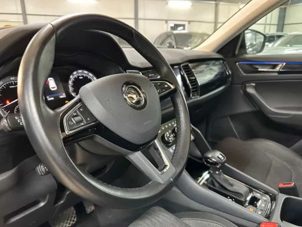 Skoda Kodiaq Style 4x4 GREENTEC*FMLY*PANO*CPLY*AHK*360 06/2018-photo-10