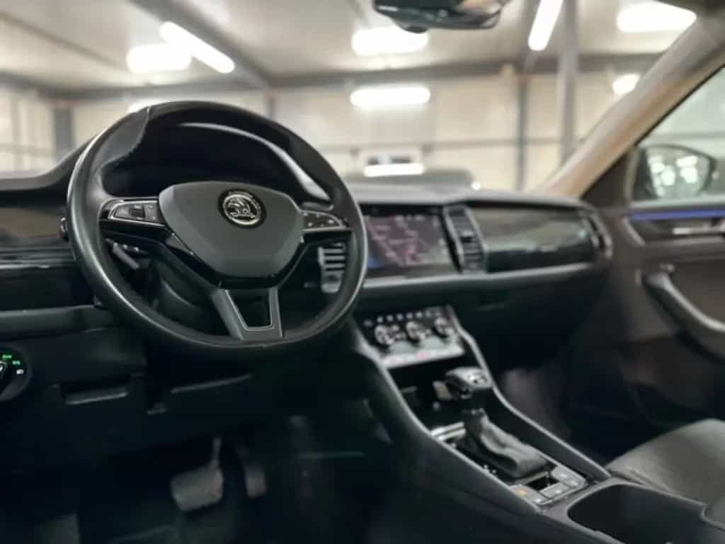 Skoda Kodiaq Style 4x4 GREENTEC*FMLY*PANO*CPLY*AHK*360 06/2018-photo-11