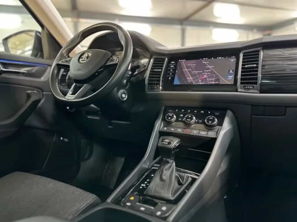 Skoda Kodiaq Style 4x4 GREENTEC*FMLY*PANO*CPLY*AHK*360 06/2018-photo-13