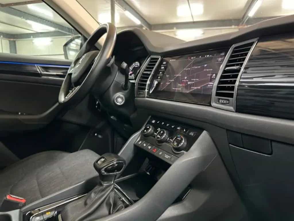 Skoda Kodiaq Style 4x4 GREENTEC*FMLY*PANO*CPLY*AHK*360 06/2018-photo-14