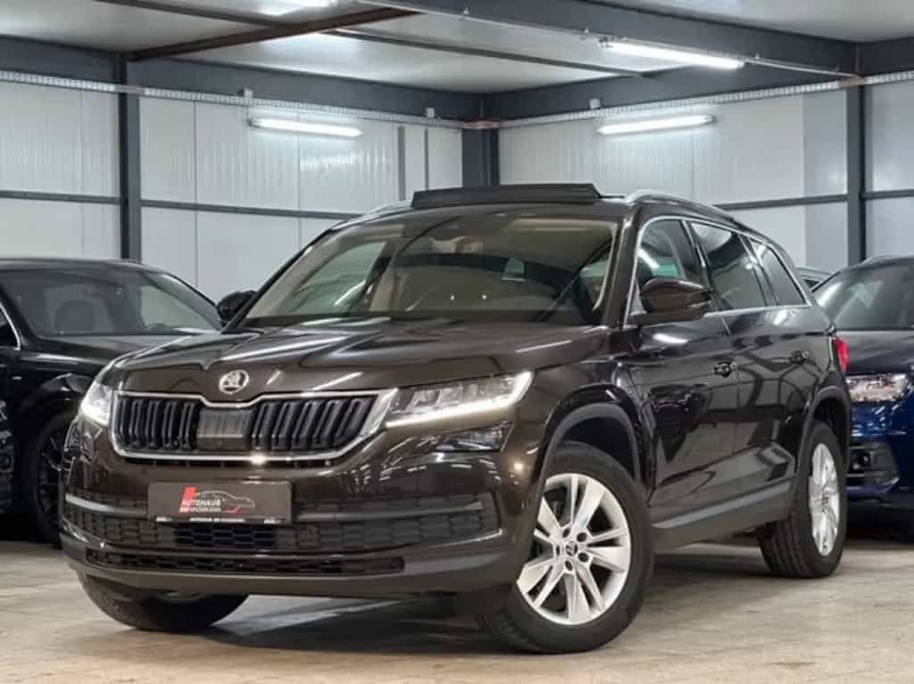 Skoda Kodiaq Style 4x4 GREENTEC*FMLY*PANO*CPLY*AHK*360 06/2018-photo-2